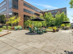 275 W Roy Street 319, Seattle WA 98119