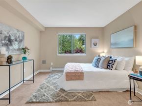 275 W Roy Street 319, Seattle WA 98119