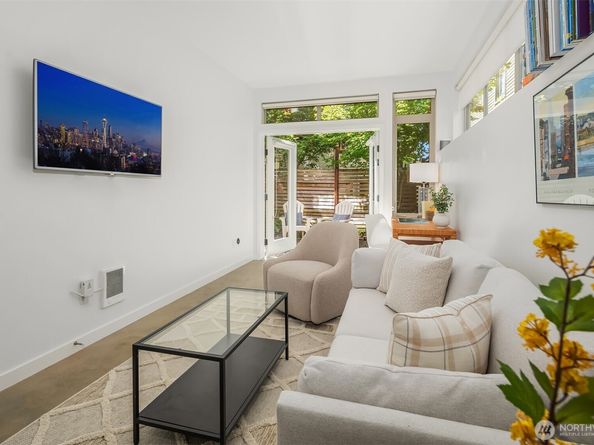 2808 14th Avenue W B, Seattle WA 98119