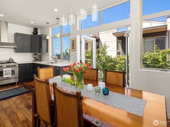 2808 14th Avenue W B, Seattle WA 98119