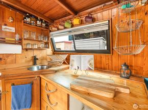 2550 Westlake Avenue N 01117, Seattle WA 98109