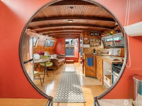 2550 Westlake Avenue N 01117, Seattle WA 98109