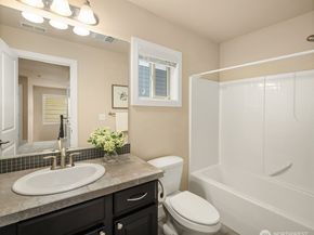 20021 94th Avenue NE 45, Bothell WA 98011
