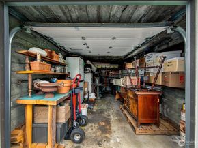 1902 Bigelow Avenue N 301, Seattle WA 98109
