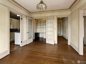 1902 Bigelow Avenue N 301, Seattle WA 98109