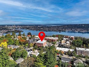 1902 Bigelow Avenue N 301, Seattle WA 98109