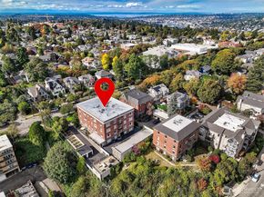 1902 Bigelow Avenue N 301, Seattle WA 98109