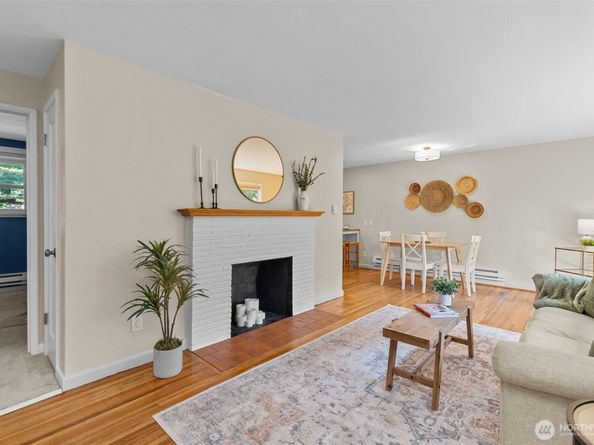 13523 23rd Place NE, Seattle WA 98125