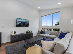 3418 A 23rd Avenue W, Seattle WA 98199
