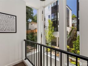 3418 A 23rd Avenue W, Seattle WA 98199
