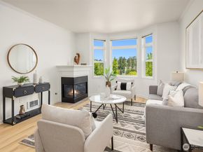 122 S State Street 207 E, Kirkland WA 98033