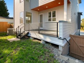 11838 79th Avenue S, Seattle WA 98178