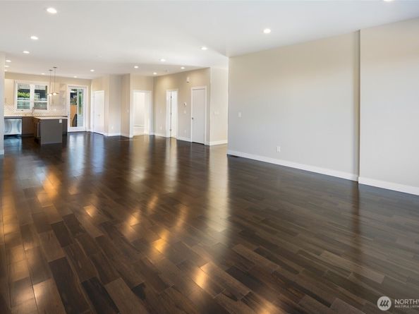11838 79th Avenue S, Seattle WA 98178
