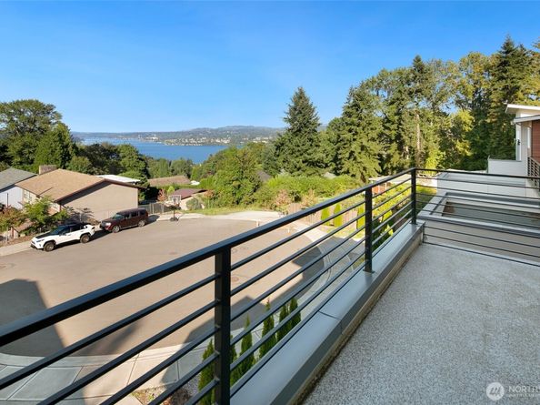 11838 79th Avenue S, Seattle WA 98178