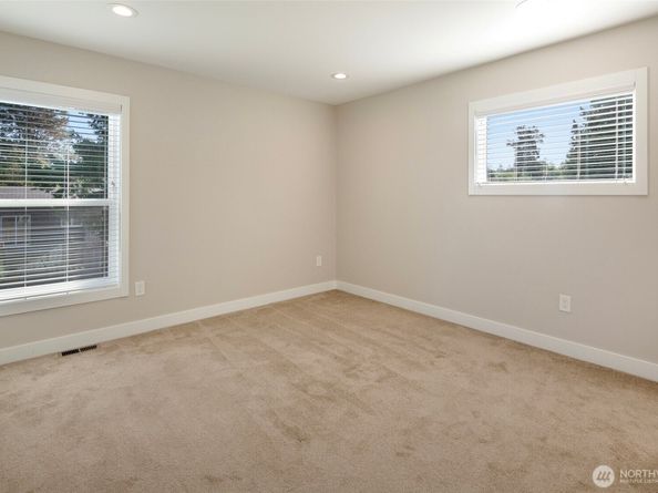 11838 79th Avenue S, Seattle WA 98178