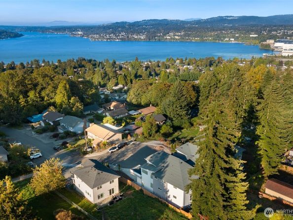 11838 79th Avenue S, Seattle WA 98178