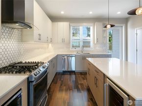 11838 79th Avenue S, Seattle WA 98178