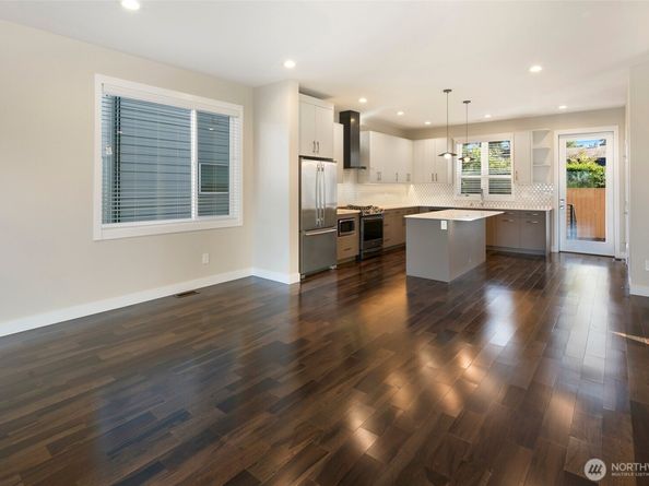 11838 79th Avenue S, Seattle WA 98178