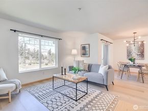 1957 23rd Place NE 203, Issaquah WA 98029