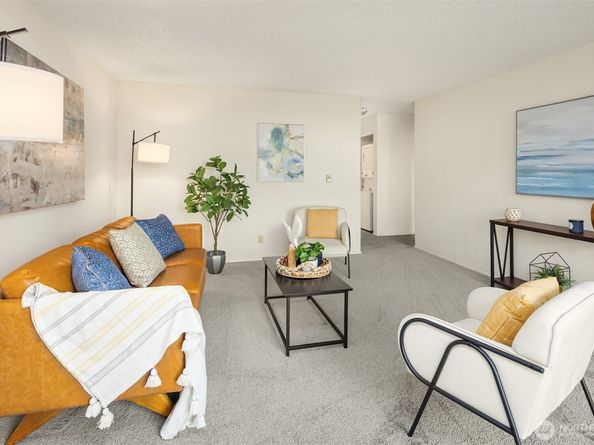 9710 5th Avenue NE 503, Seattle WA 98115