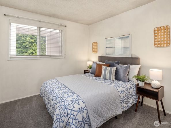 9710 5th Avenue NE 503, Seattle WA 98115