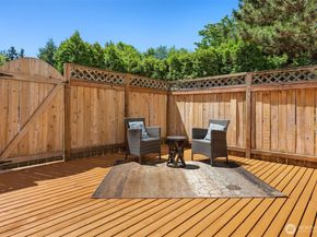 15600 116th Avenue NE E4, Bothell WA 98011