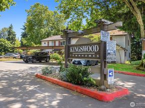 15600 116th Avenue NE E4, Bothell WA 98011
