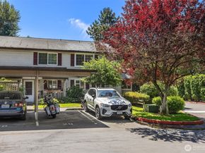 15600 116th Avenue NE E4, Bothell WA 98011