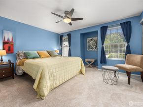 15600 116th Avenue NE E4, Bothell WA 98011