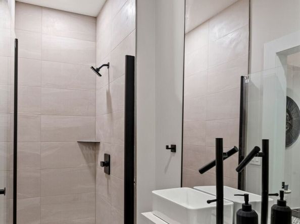 11888 SE 5th Street, Bellevue WA 98005