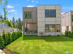 11888 SE 5th Street, Bellevue WA 98005