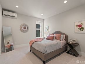 11888 SE 5th Street, Bellevue WA 98005