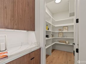 11888 SE 5th Street, Bellevue WA 98005