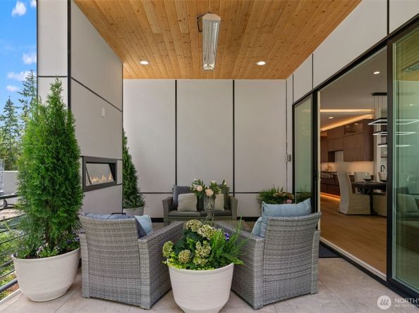 11888 SE 5th Street, Bellevue WA 98005