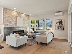 11888 SE 5th Street, Bellevue WA 98005