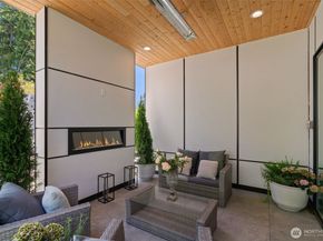 11888 SE 5th Street, Bellevue WA 98005