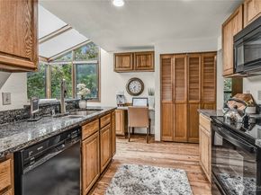 16901 SE 45th Street, Bellevue WA 98006