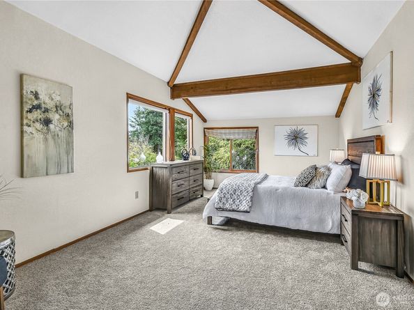 16901 SE 45th Street, Bellevue WA 98006