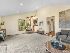 16901 SE 45th Street, Bellevue WA 98006