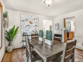 16901 SE 45th Street, Bellevue WA 98006