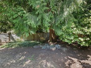 17829 NE 93rd Place, Bothell WA 98011