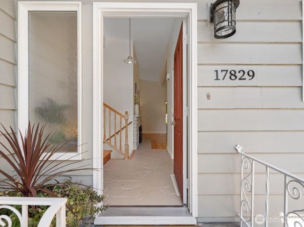 17829 NE 93rd Place, Bothell WA 98011