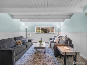 17829 NE 93rd Place, Bothell WA 98011