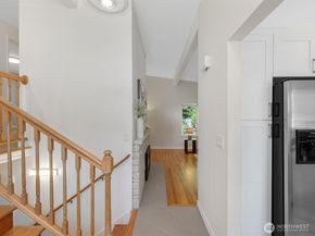 17829 NE 93rd Place, Bothell WA 98011
