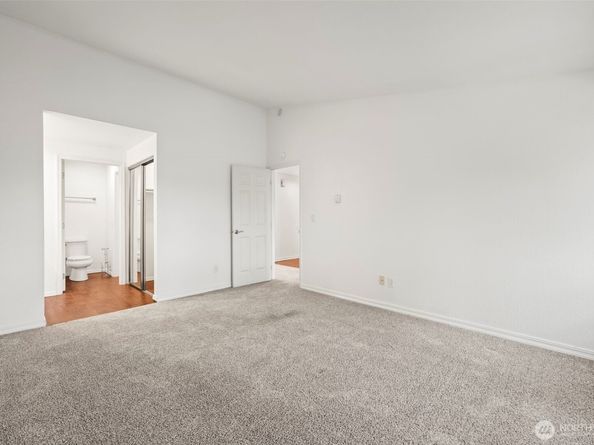 1780 W Sunn Fjord Lane E301, Bremerton WA 98312