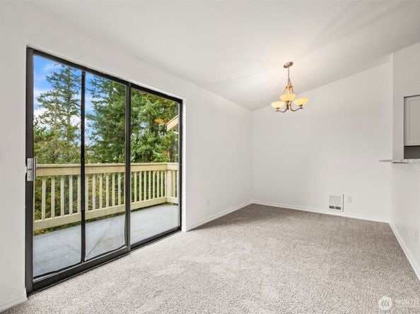 1780 W Sunn Fjord Lane E301, Bremerton WA 98312