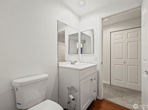 1780 W Sunn Fjord Lane E301, Bremerton WA 98312