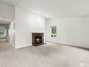 1780 W Sunn Fjord Lane E301, Bremerton WA 98312