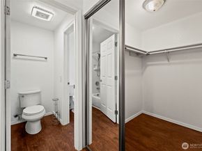 1780 W Sunn Fjord Lane E301, Bremerton WA 98312