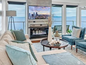 3717 Beach Drive SW 207, Seattle WA 98116